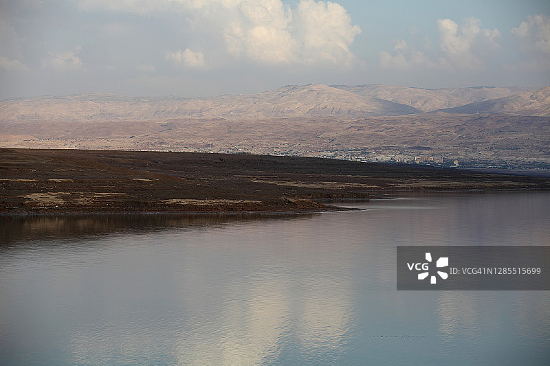 日落时分的死海图片素材