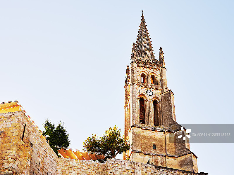 圣埃米利翁大教堂日落图片素材