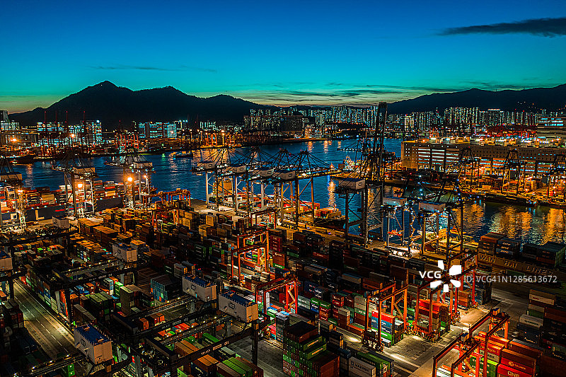 中国香港的集装箱货运码头图片素材