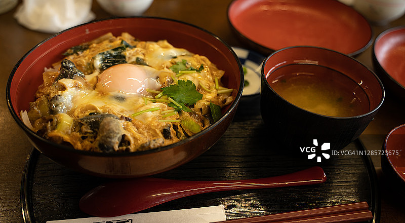 江岛盾（海螺鸡蛋盖饭）图片素材