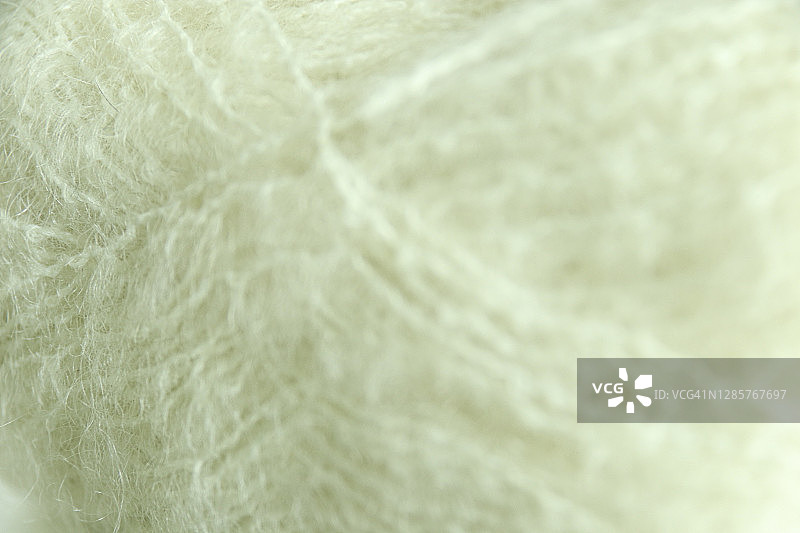 白色马海毛线球特写图片素材
