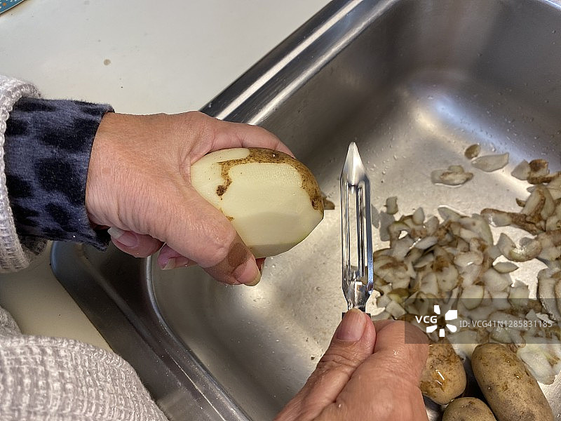 土豆的制备过程图片素材