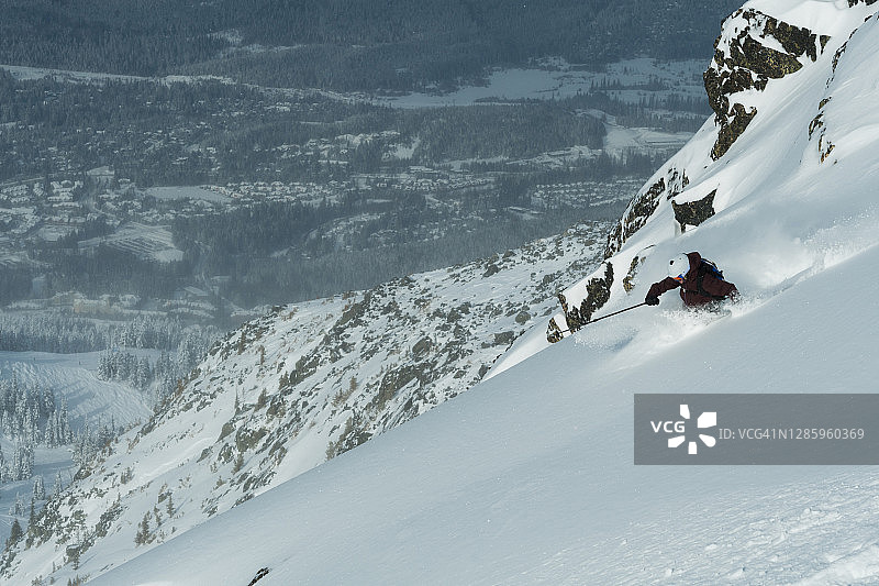 滑雪度假的女子图片素材