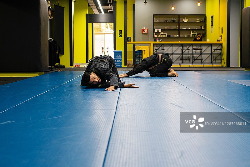 武术运动员训练图片素材