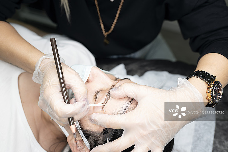 眉毛化妆护理图片素材