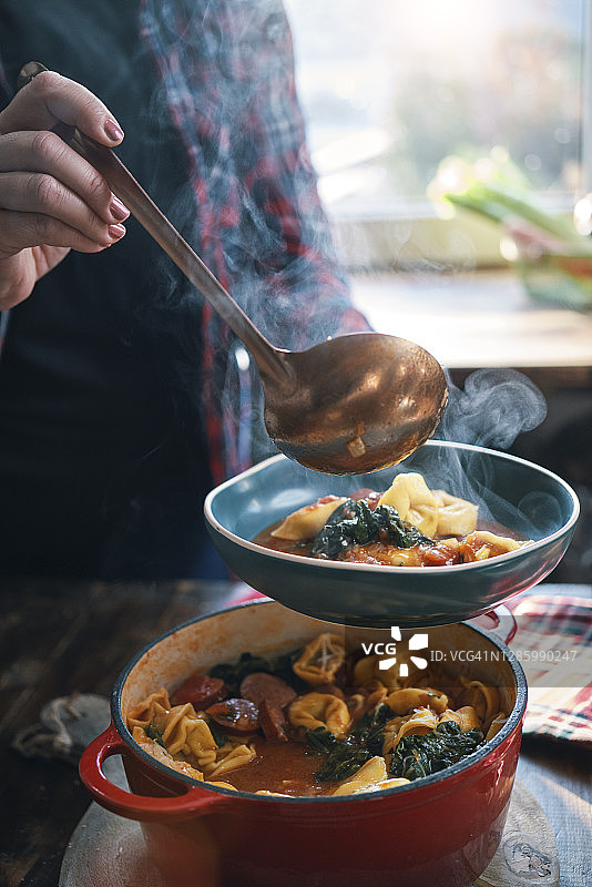 托斯卡纳意大利饺子汤图片素材