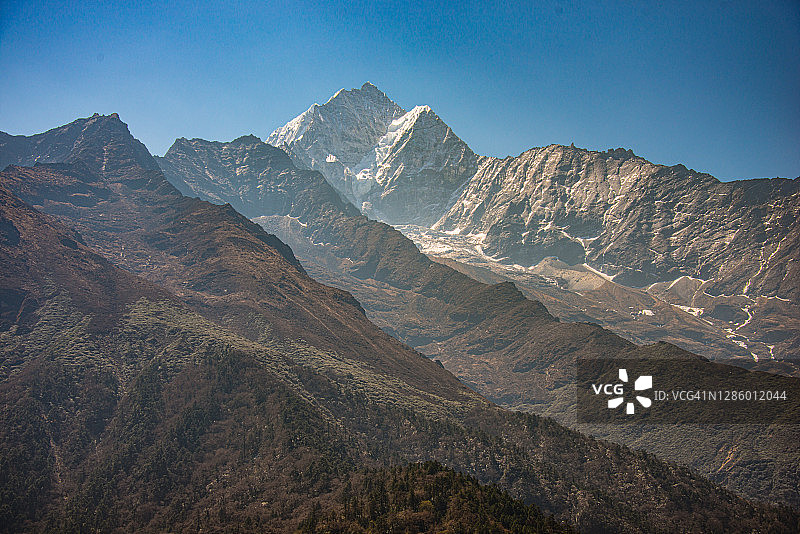 阿玛达布拉姆峰，珠峰徒步路线，尼泊尔图片素材