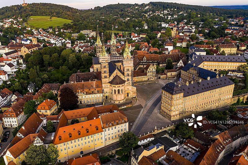 航拍德国巴伐利亚班贝格大教堂及新宫殿图片素材