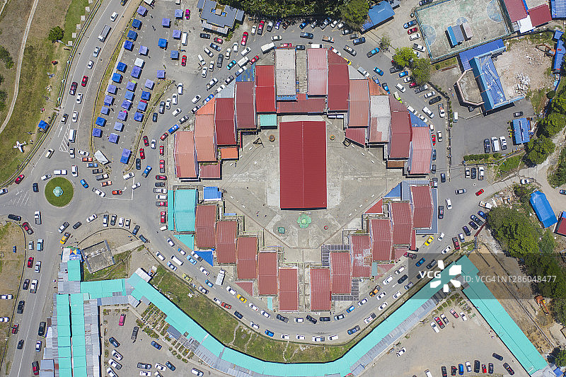 马来西亚沙巴州京那巴鲁山昆达桑小镇航拍图片素材