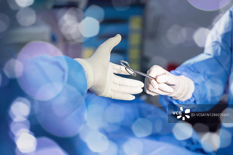 心脏外科手术器械特写图片素材