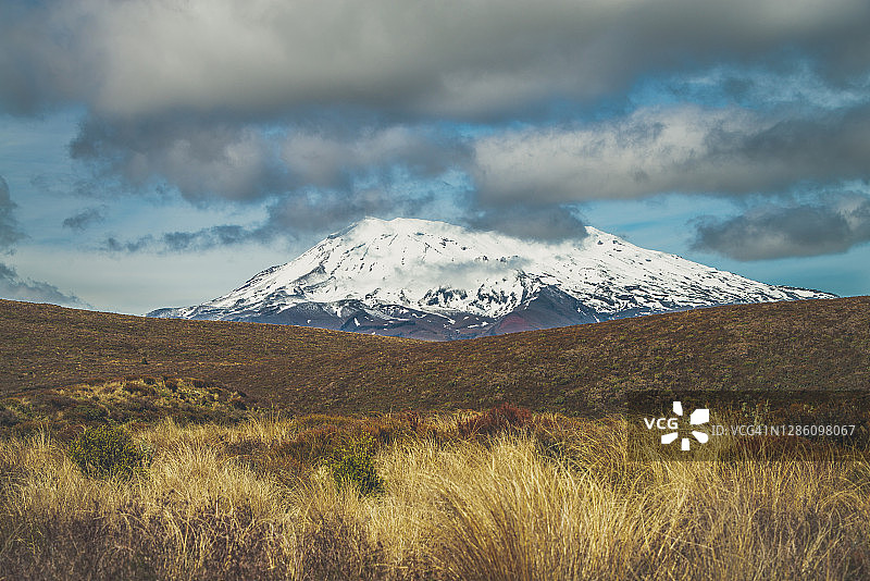 汤加里罗国家公园鲁阿佩胡火山图片素材