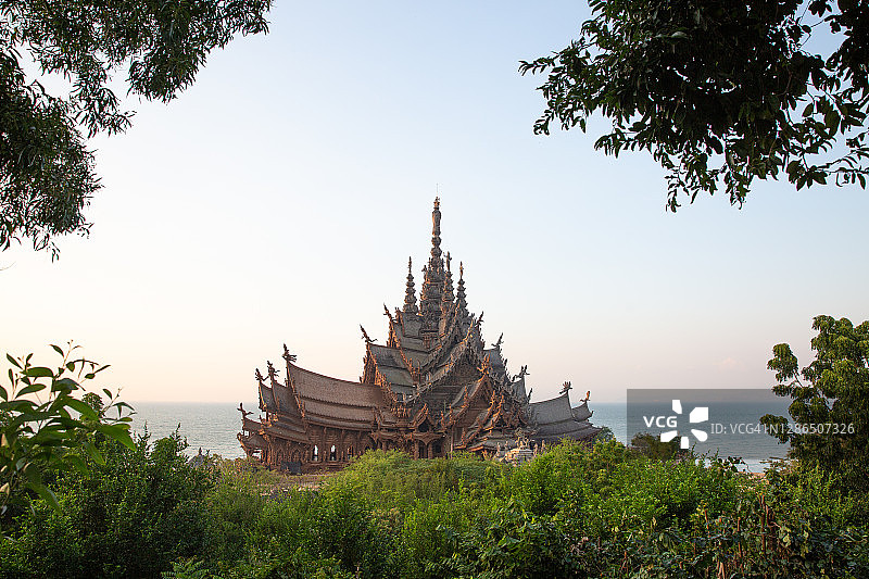 芭堤雅真理寺户外景观（泰国）图片素材