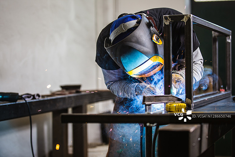 焊枪工业焊机图片素材