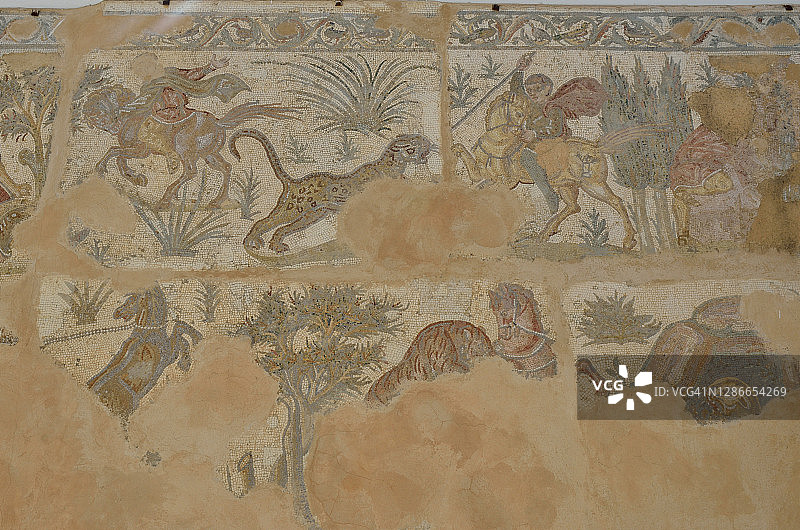 迦太基大教堂周围的古老壁画图片素材