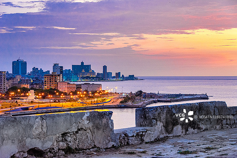 古巴哈瓦那城市天际线图片素材