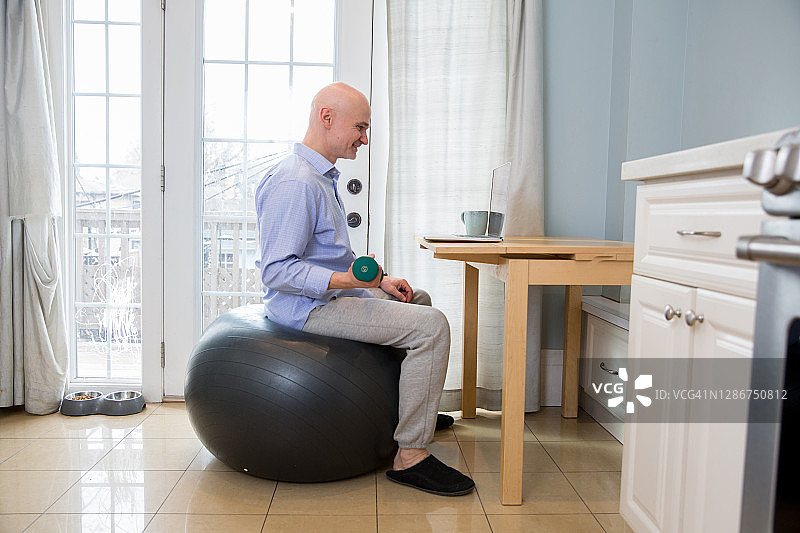 在家工作图片素材