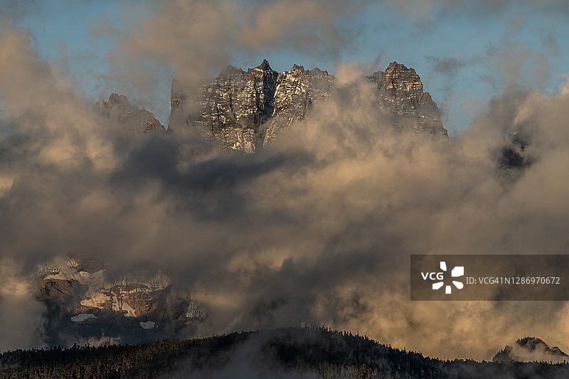 中国云南省的梅里雪山图片素材