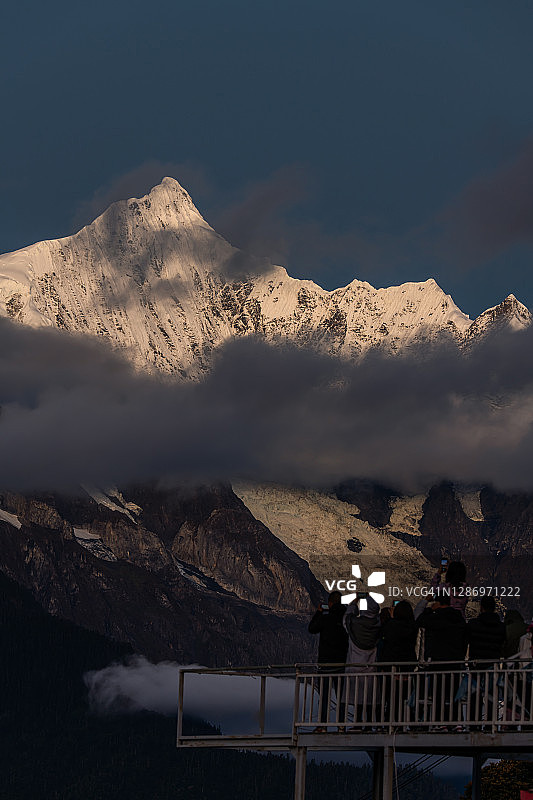 中国云南省的梅里雪山图片素材