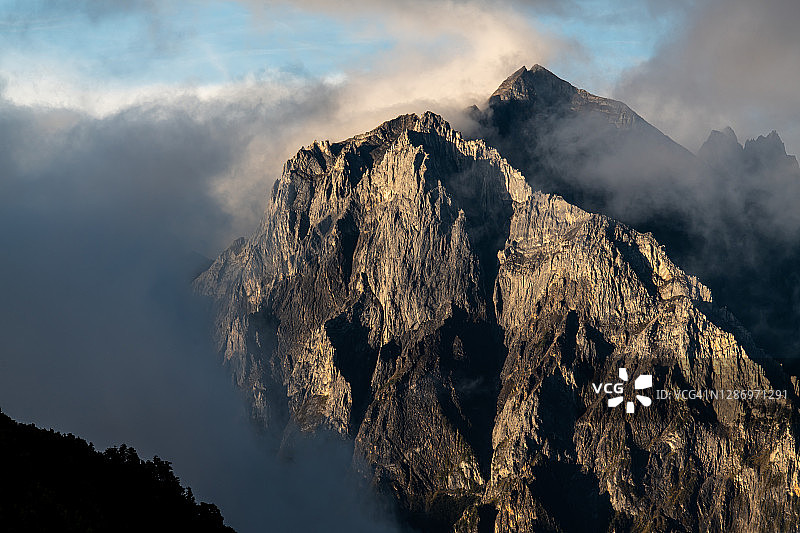 中国云南省的梅里雪山图片素材