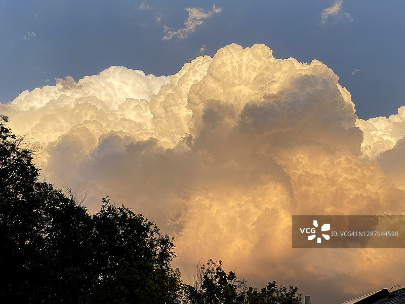 恶劣天气云图片素材