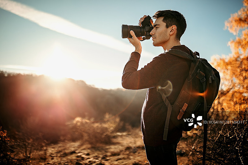 自由就在身边图片素材