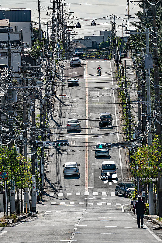 日本神奈川县住宅山丘城市街道图片素材