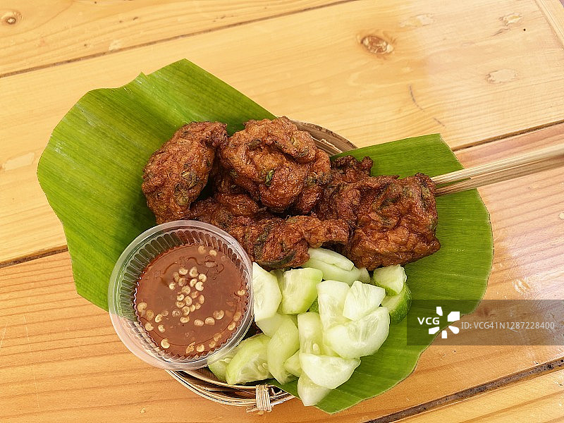 泰国街头小吃：炸鱼丸图片素材