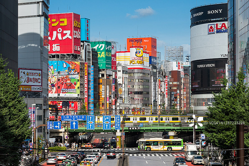 日本东京新宿街景图片素材