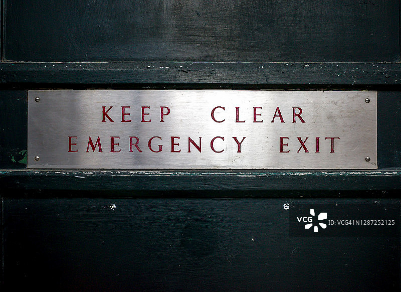 紧急出口图片素材