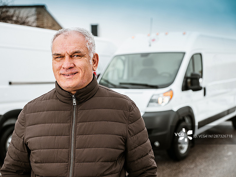 重要工作人员：货运卡车司机图片素材