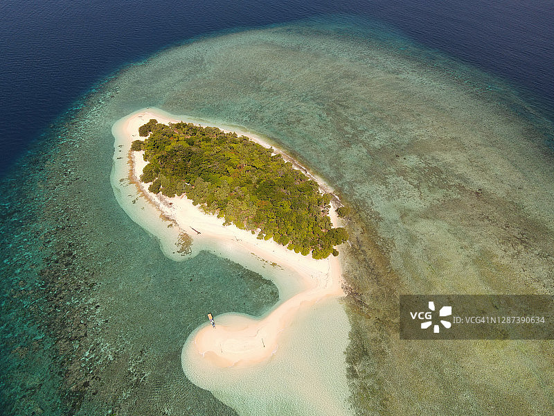 马鲁古群岛内拉班达的奈拉卡岛图片素材