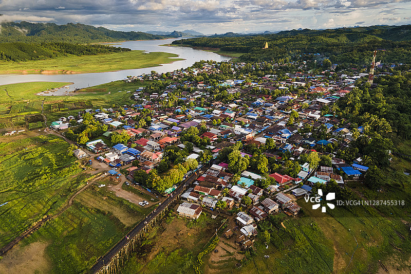 泰国桑卡拉汶里古朴乡村图片素材