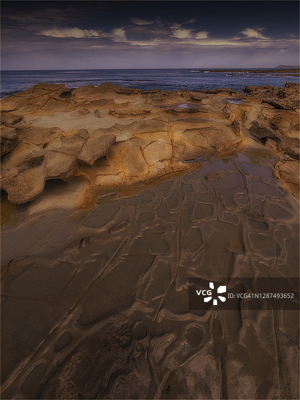 澳大利亚维多利亚州金昆达谢利海滩的晚春景象图片素材