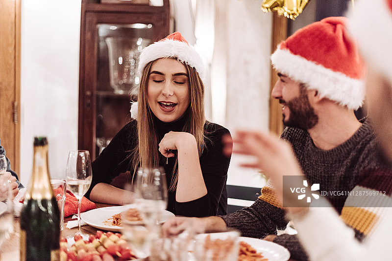 居家圣诞晚餐图片素材