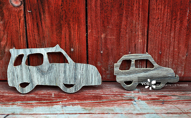 自制木制玩具车图片素材