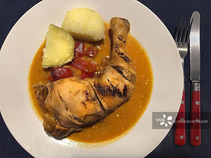 自制匈牙利鸡肉餐图片素材