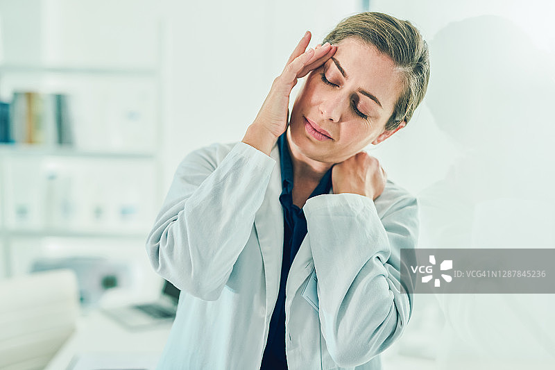 拯救生命的真实斗争图片素材