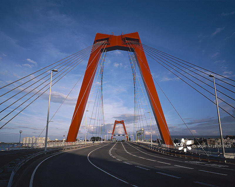 鹿特丹威廉斯布鲁克大桥图片素材