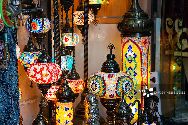 阿曼首都马斯喀特集市的灯笼图片素材