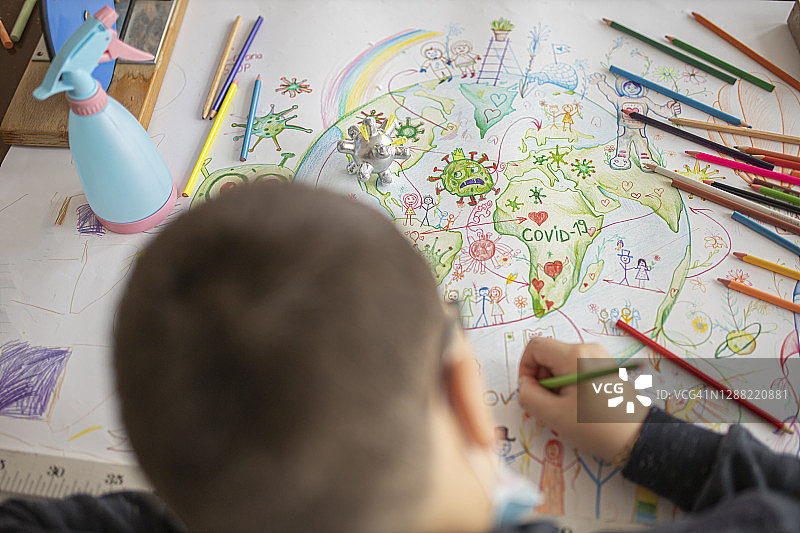 小学生绘制新冠疫情主题图片素材