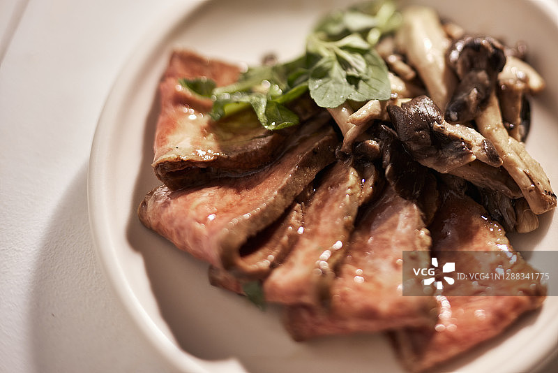 餐桌上的食物静物图片素材