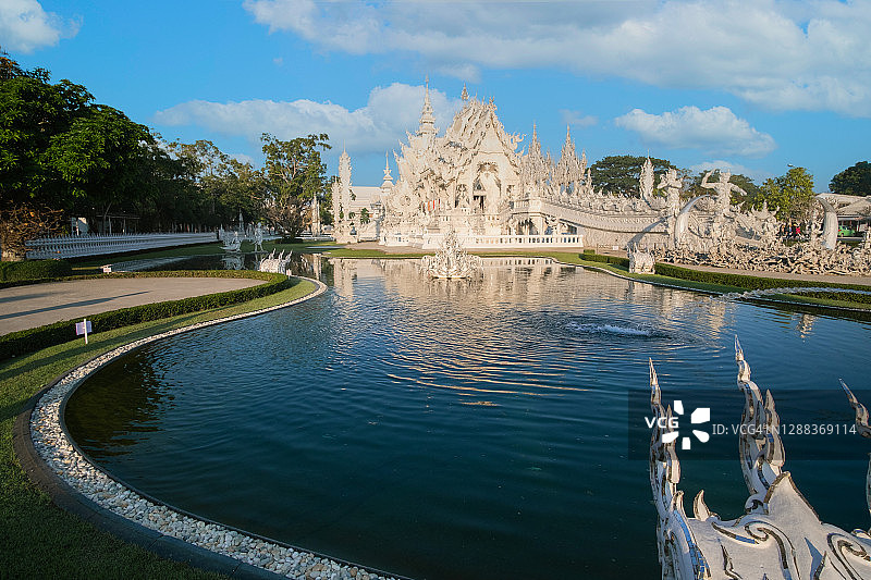 泰国清莱白色寺庙图片素材