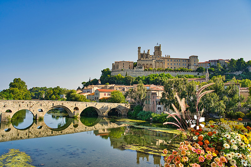 法国奥克西塔尼大区贝济耶图片素材