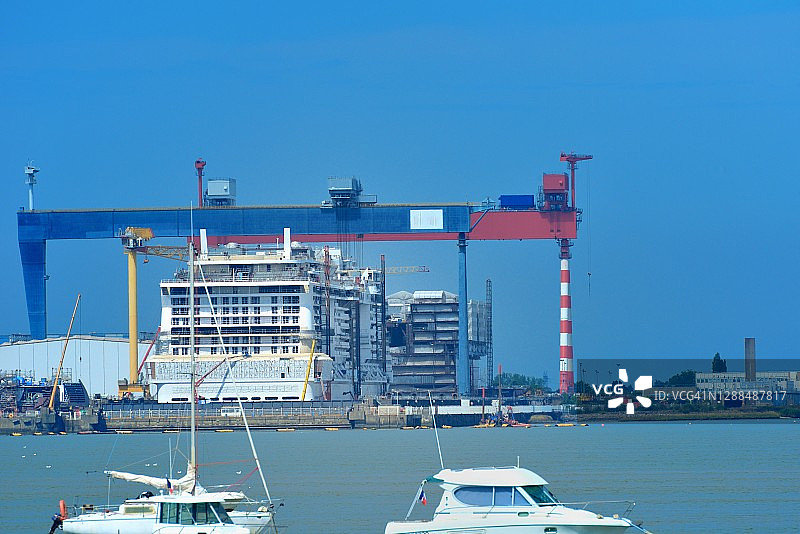 圣纳泽尔的造船厂图片素材