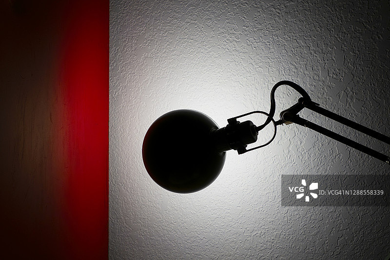 台灯剪影图片素材