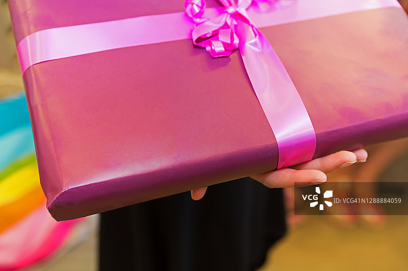 包装好的礼物图片素材