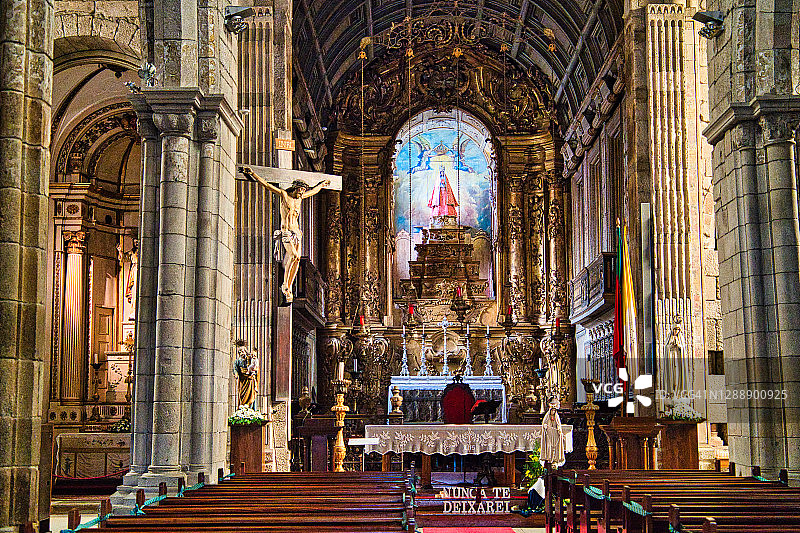 葡萄牙吉马良斯的奥利维拉圣母教堂图片素材