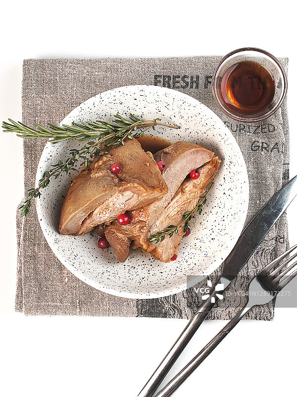 美食摄影：清淡菜肴，水煮火鸡胸肉图片素材