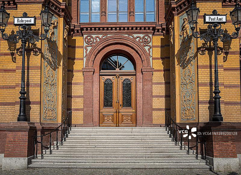 德国柏林奥拉宁堡大街的邮政局旧址图片素材