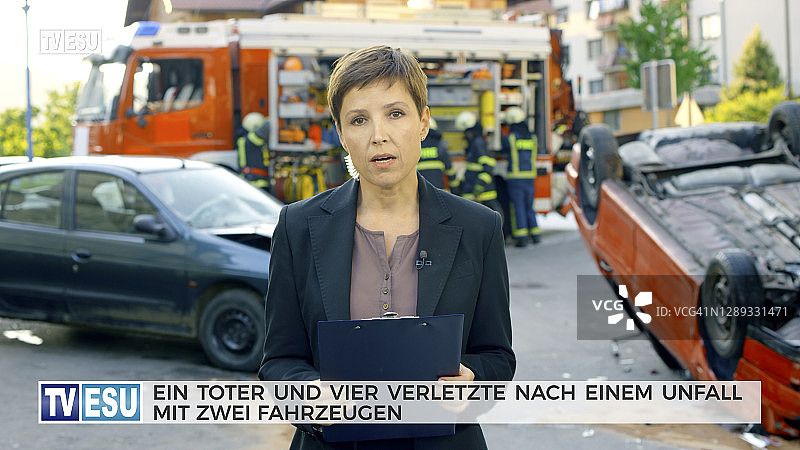 记者报道交通事故图片素材